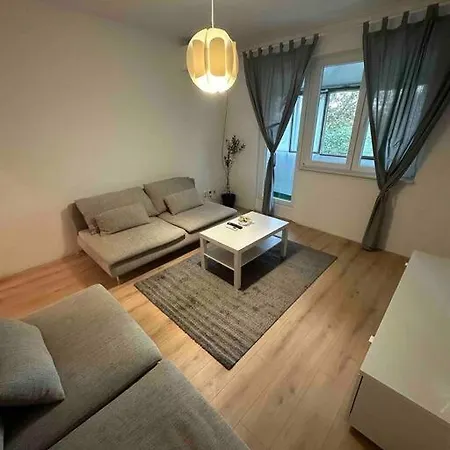 アパート Lovely 2 Bedroom In Center *