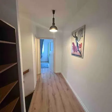 アパート Lovely 2 Bedroom In Center